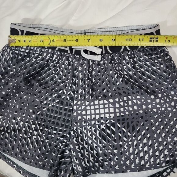 Under armour shorts - Picture 2 of 5